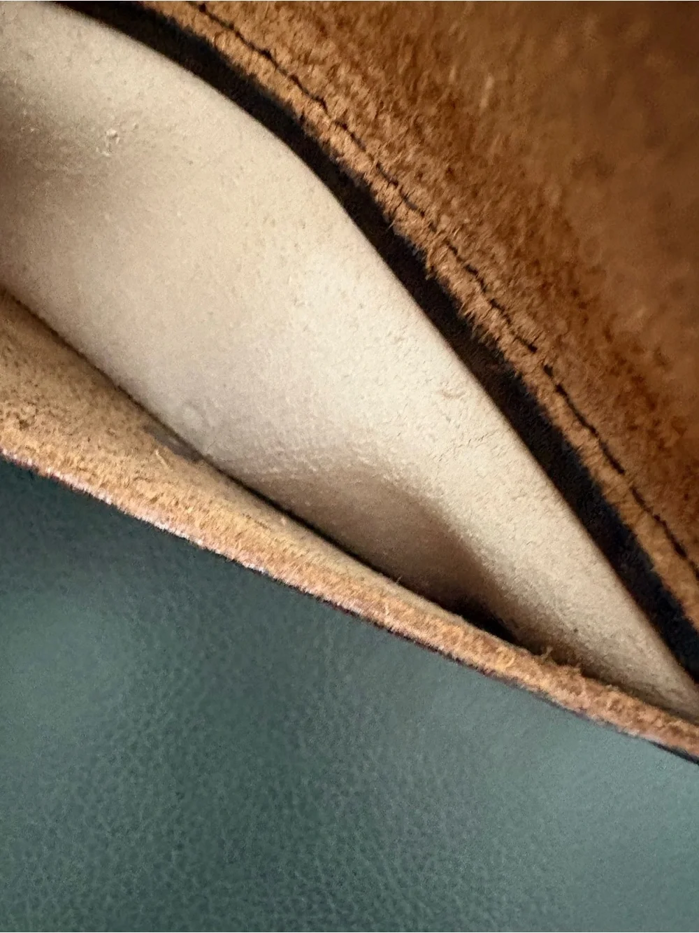❤️New Hand-Tooled Brown Leather Wristlet Clutch